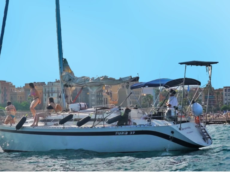 Charter a Dresport S.A Furia 37 in Badalona on Samboat