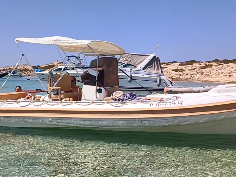 Hire a Gommonautica G65 Ibiza Town