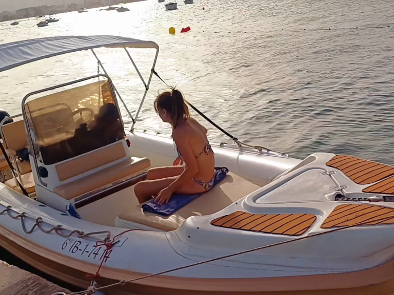 RIB hire in Ibiza Town - Gommonautica G65