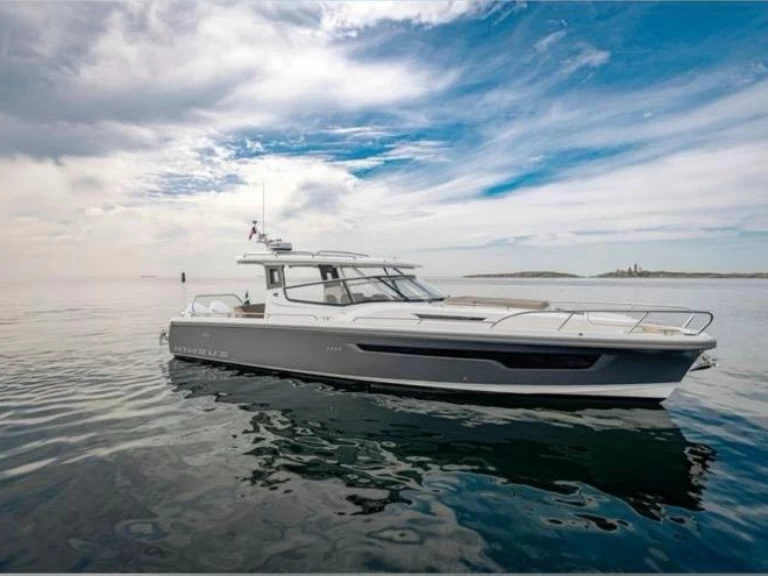 Motorboat hire in Ajaccio - Nimbus Nimbus T11