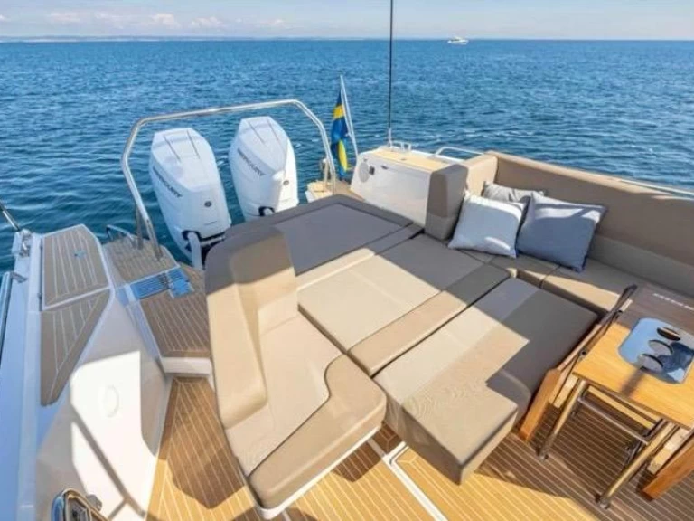 Charter a Nimbus Nimbus T11 in Ajaccio on Samboat