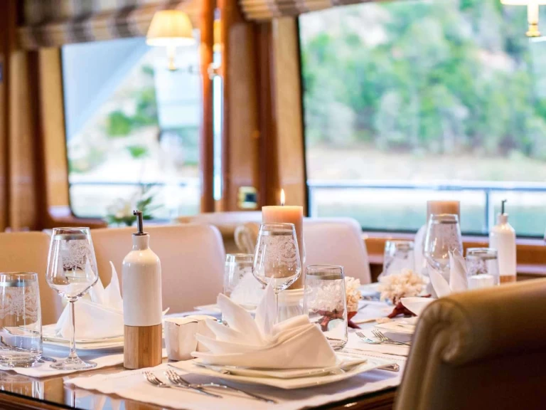 Luxury Yacht hire in Dubrovnik - Benetti REBECCA V