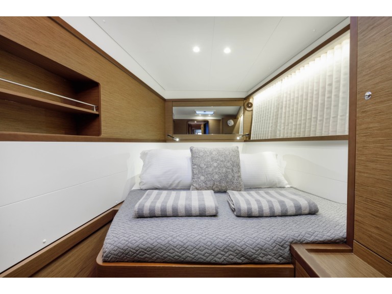 Charter a Lagoon Lagoon 450 F in Kos on Samboat