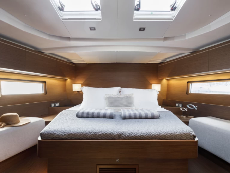 Bénéteau Oceanis 51.1 / owner's version charter bareboat or skippered in  Rhodes (City)