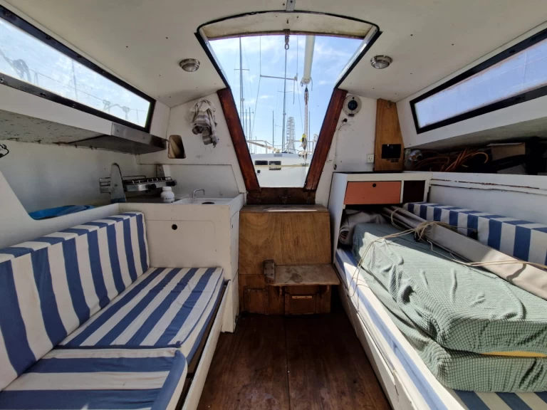 Yacht charter Le Barcarès - Jeanneau Sangria on SamBoat