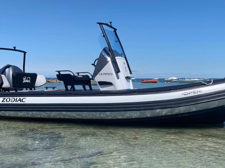 RIB hire in Les Sables-d'Olonne - Zodiac Open 7