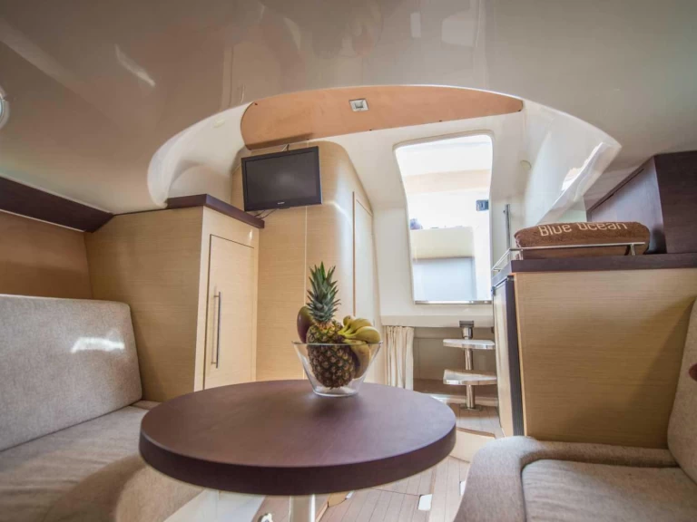 Yacht hire Ibiza Town cheap Key Largo 30