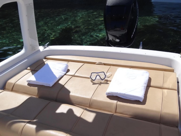 Hire Motorboat with or without skipper Sessa Marine Ibiza Town