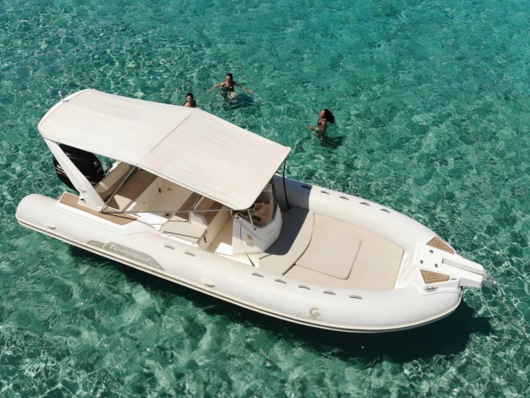 Motorboat to hire Ibiza Town at the best price