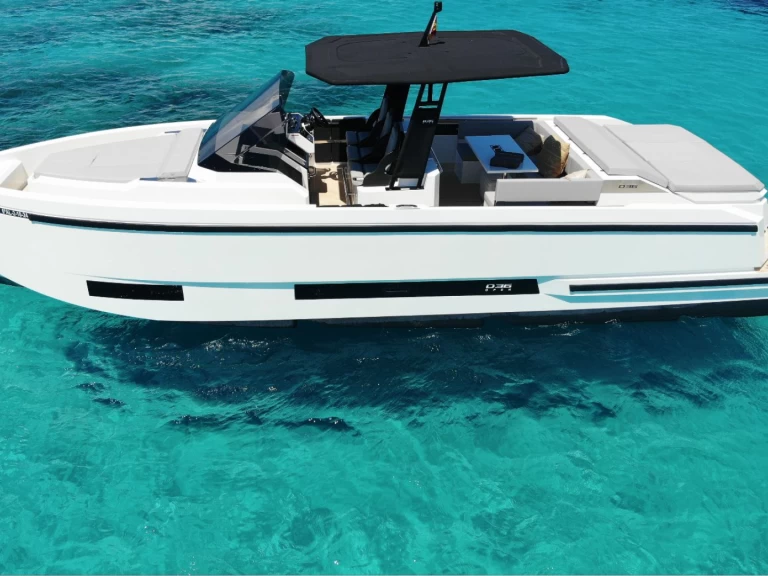 Yacht charter Ibiza Town - De Antonio d36 on SamBoat