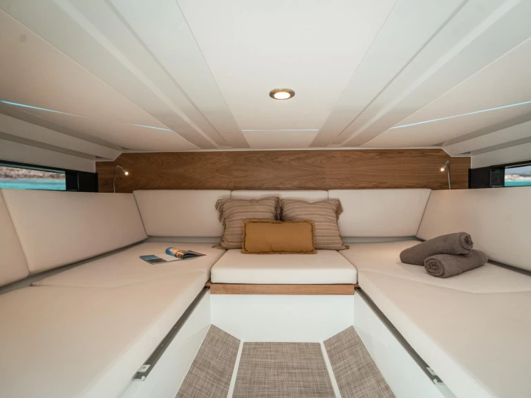 Yacht hire Ibiza Town cheap d36