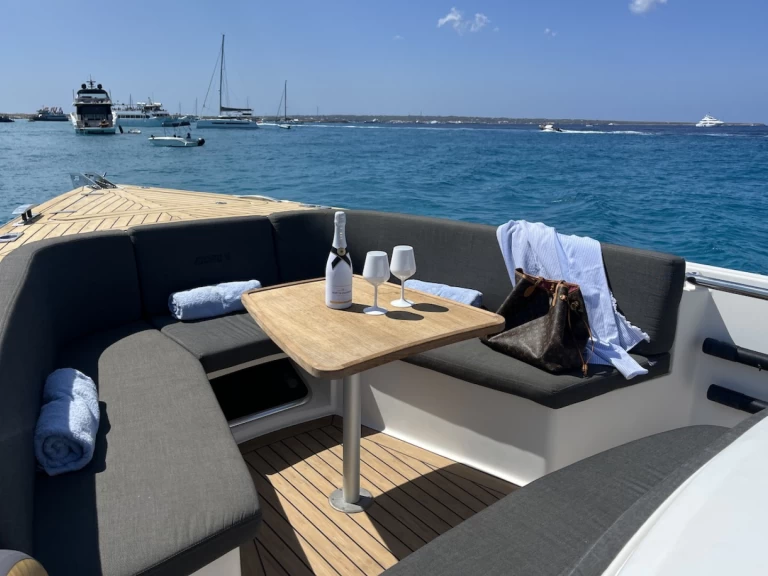 Motorboat hire in Ibiza Magna - Fjord Fjord 38 Xpress