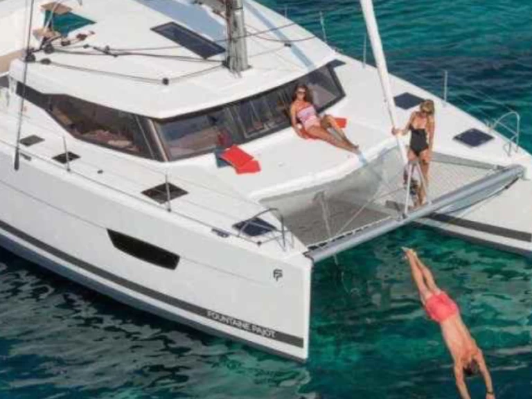 Yacht charter Tivat - Fountaine Pajot Lucia 40 on SamBoat
