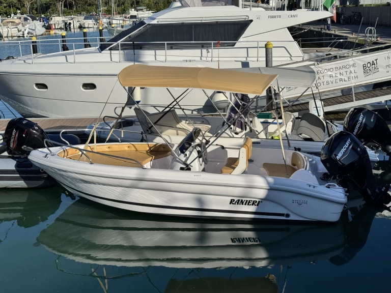 Charter a Ranieri Shark 17 in Lignano Riviera on Samboat