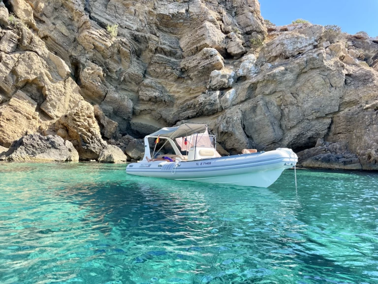 Hire RIB Lomac with a boat licence