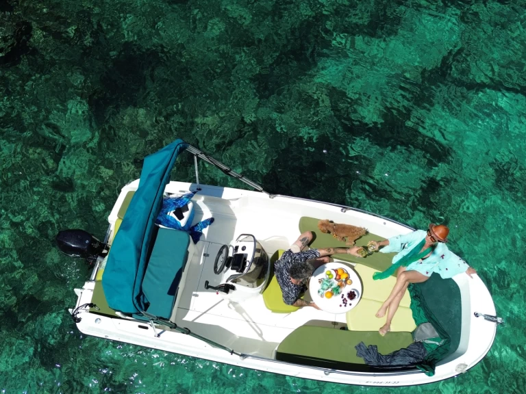 Yacht hire Sant Antoni de Portmany cheap 495