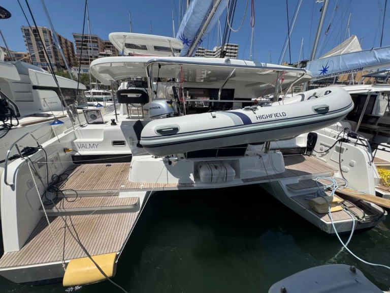 Catamaran to hire Palma de Mallorca at the best price