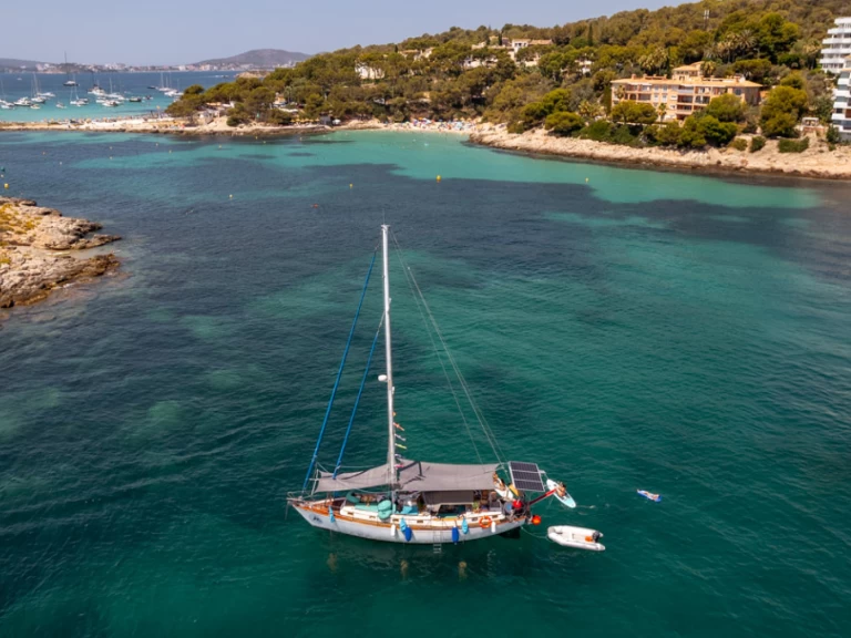 Charter a Formosa Formosa 46  in Palma de Mallorca on Samboat