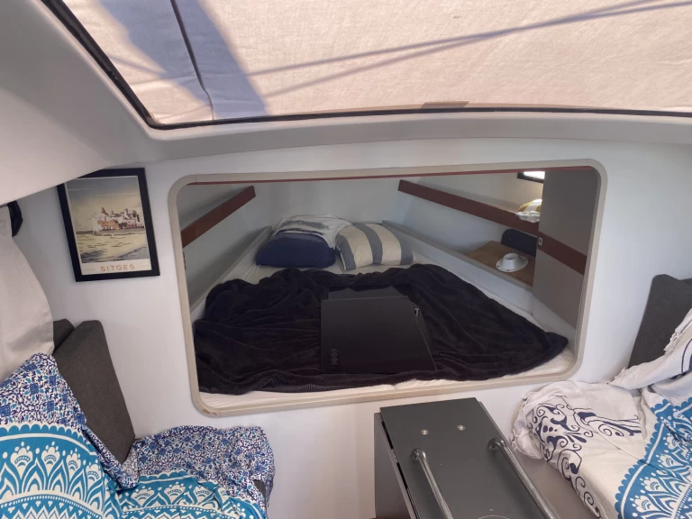 Yacht charter Port de Sitges Aiguadolç - RM RM 1060 on SamBoat