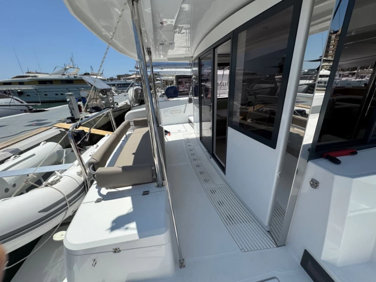 Yacht hire Palma de Mallorca cheap Bali Catsmart