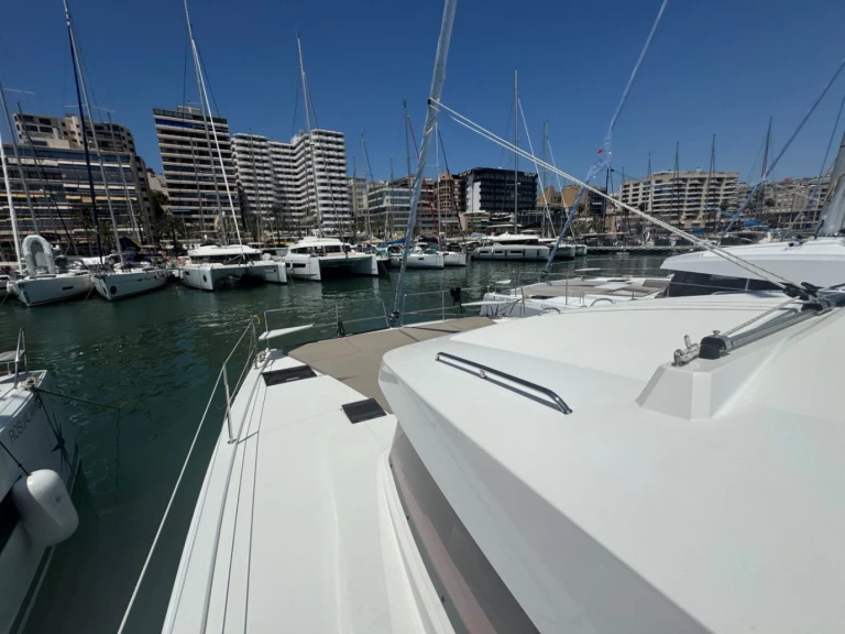 Charter a Bali Bali Catsmart in Palma de Mallorca on Samboat