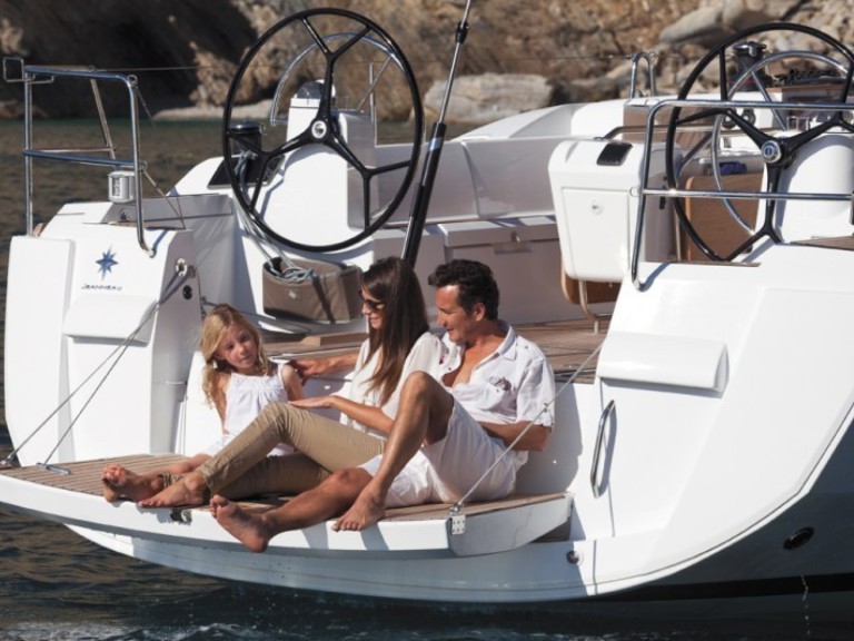 Yacht hire Mai Khao cheap Sun Odyssey 479