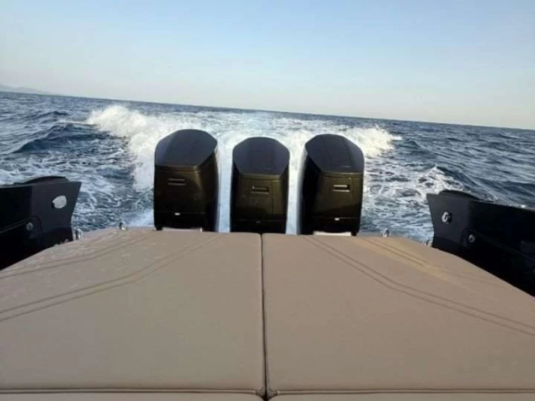 Hire a Sea Water Kymera 53 Bonifacio