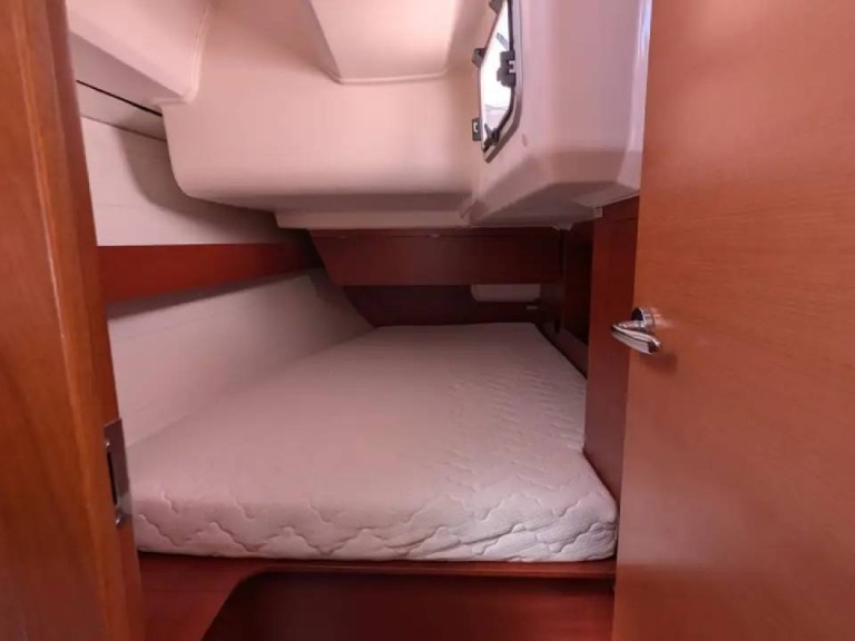 Hire Sailboat Dufour with a boat licence