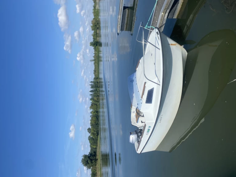 Hire Motorboat with or without skipper Bénéteau Écouflant