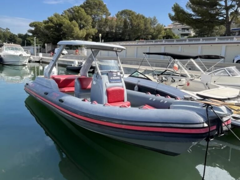 Wimbi Boats W7i charter bareboat or skippered in  Saint-Raphaël