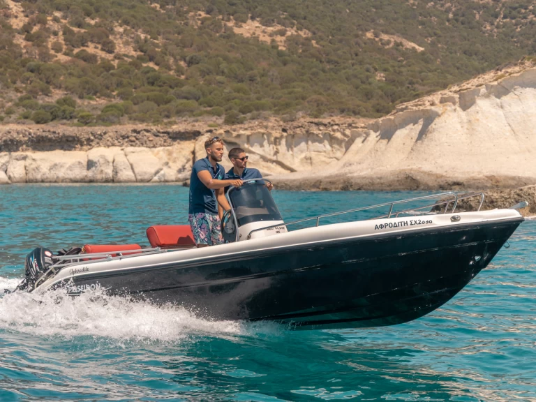 Hire Motorboat Poseidon with a boat licence