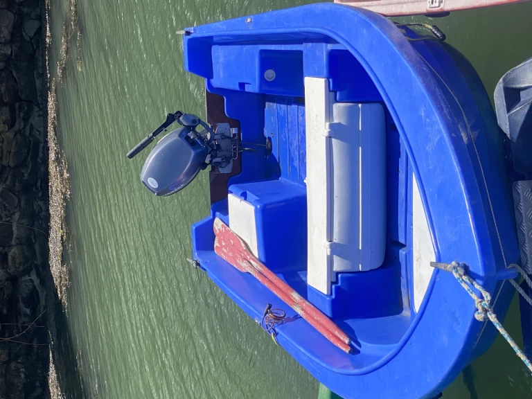 Charter a Neveux FY 380 in Bono on Samboat