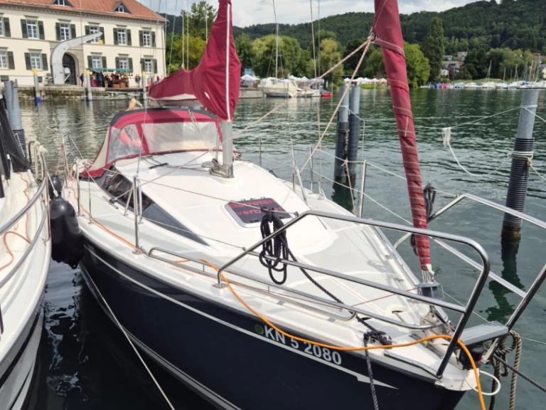 Sailboat to hire Bodman-Ludwigshafen at the best price