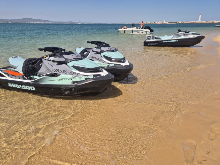 Hire Jet ski with or without skipper Yamaha Faro