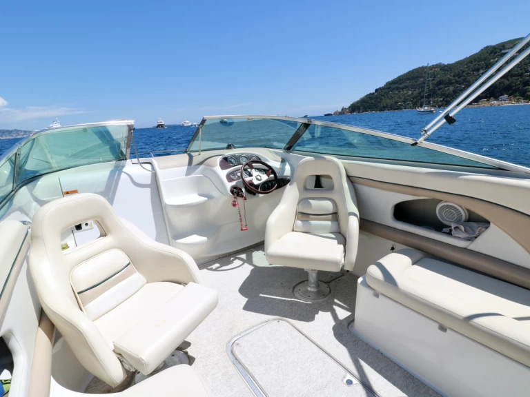 Yacht charter Mandelieu-la-Napoule - Chris Craft Chris Craft 245 Cuddy Cabin on SamBoat