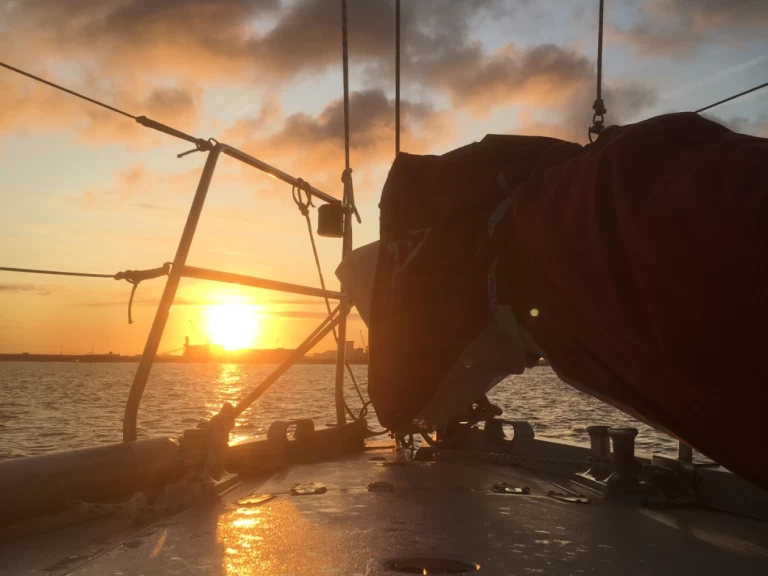 Sailboat to hire La Rochelle at the best price