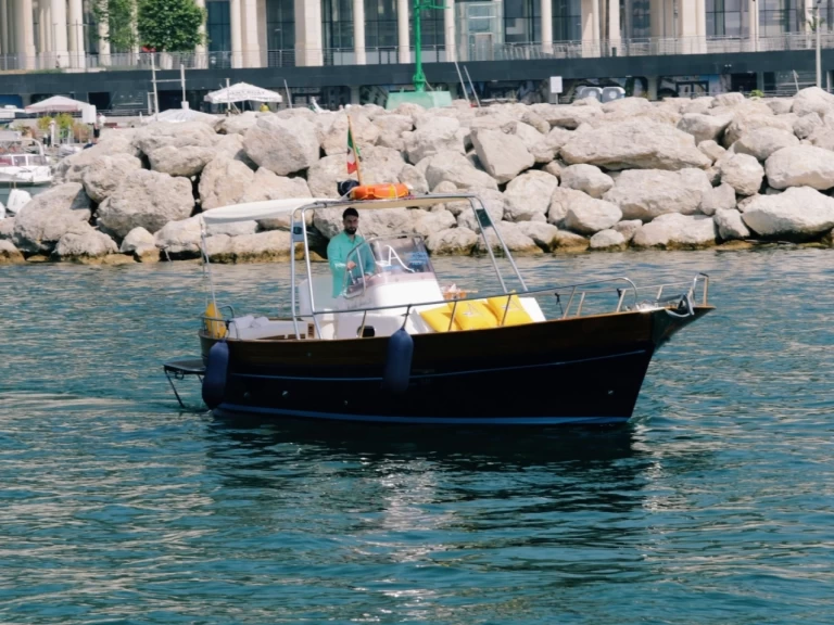 Yacht hire Salerno cheap Sorrento 7,50 open cruise