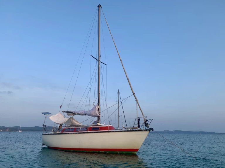 Dufour Dufour 2800 charter bareboat or skippered in  Hyères
