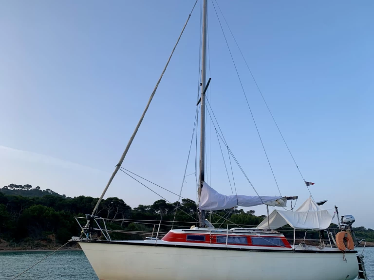 Yacht charter Hyères - Dufour Dufour 2800 on SamBoat