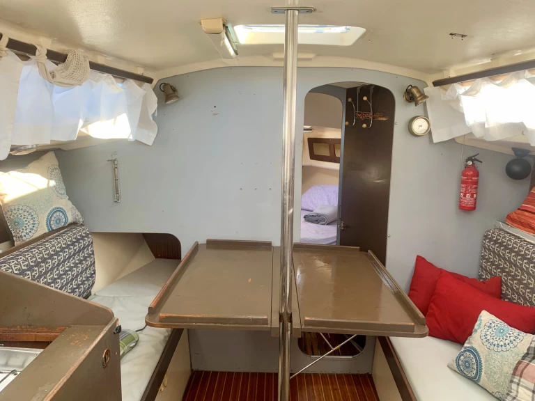 Yacht charter Hyères - Dufour Dufour 2800 on SamBoat