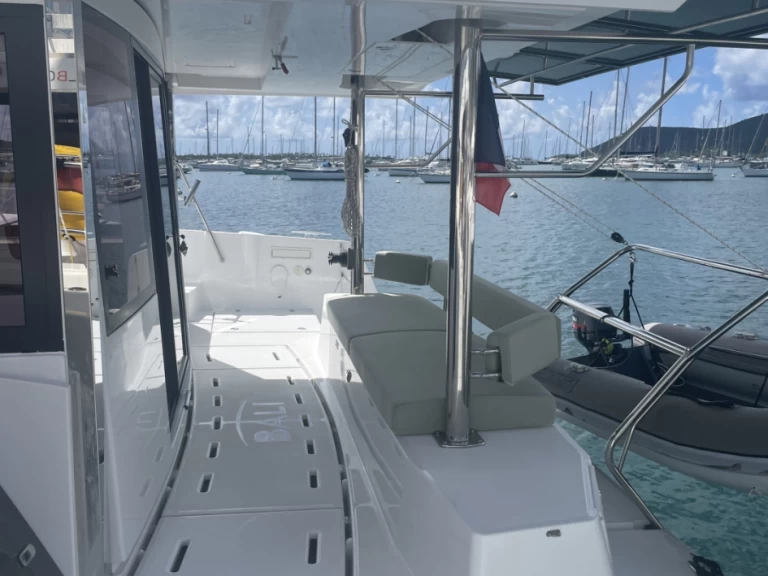 Hire Catamaran BALI 4.6 5 Cabines Num 3 with a boat licence