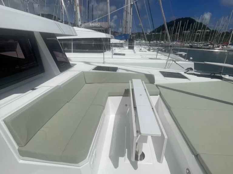 Catamaran to hire Le Marin at the best price