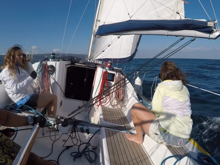 Hire Sailboat with or without skipper Bénéteau Lisbon