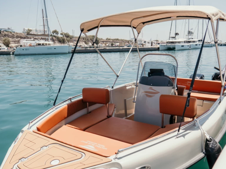 Motorboat to hire Vlychada at the best price