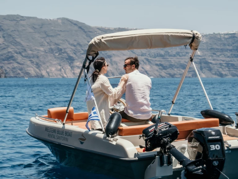 Charter a Kranitis Craft 1.F30elpt Ct 2. F4MI in Vlychada on Samboat