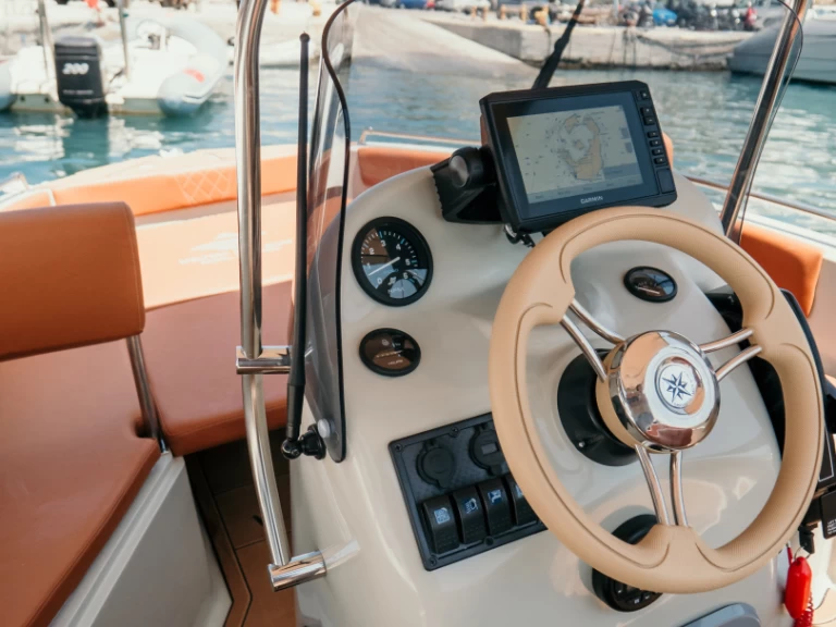 Yacht hire Vlychada cheap Kranitis Craft 1. F30Elpt Ct 2.F4MI