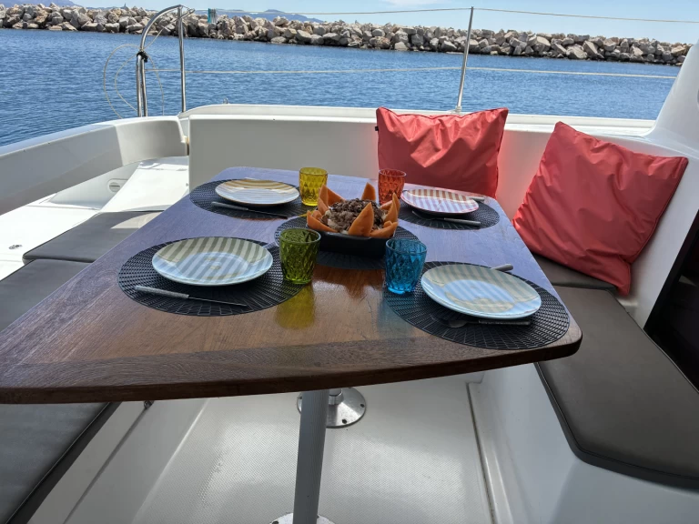 Yacht charter Marseille - Fountaine Pajot LIPARI 41 EVOLUTION on SamBoat