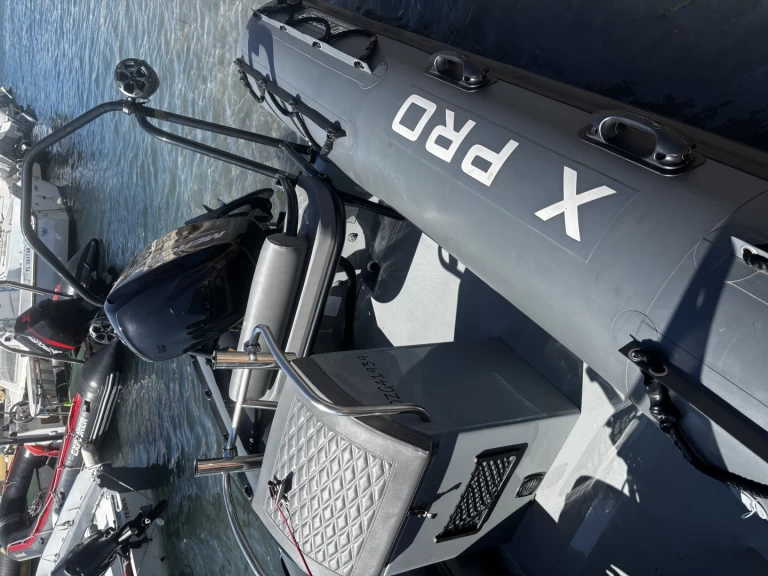 Charter a 3D Tender 3D Tender 535 in Sanary-sur-Mer on Samboat