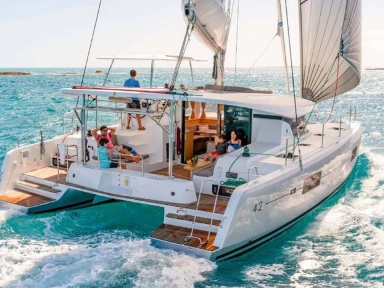 Catamaran to hire Sant Antoni de Portmany at the best price
