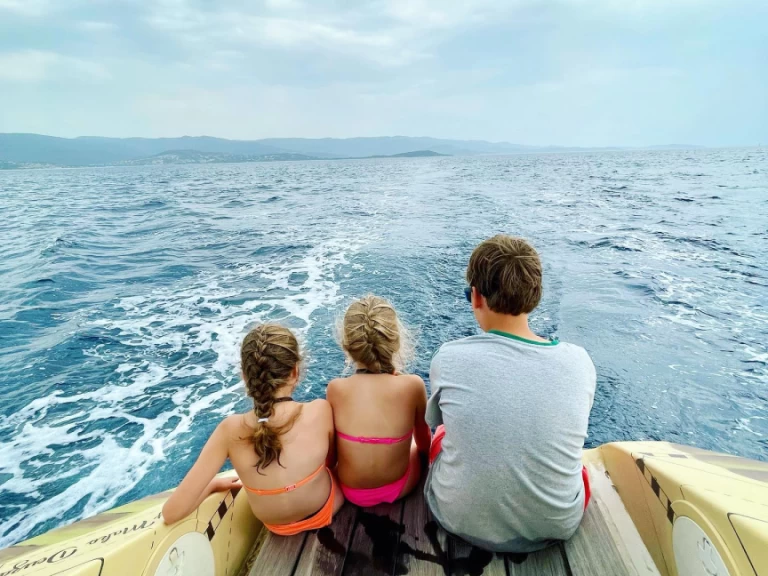 Sailboat to hire Ajaccio at the best price